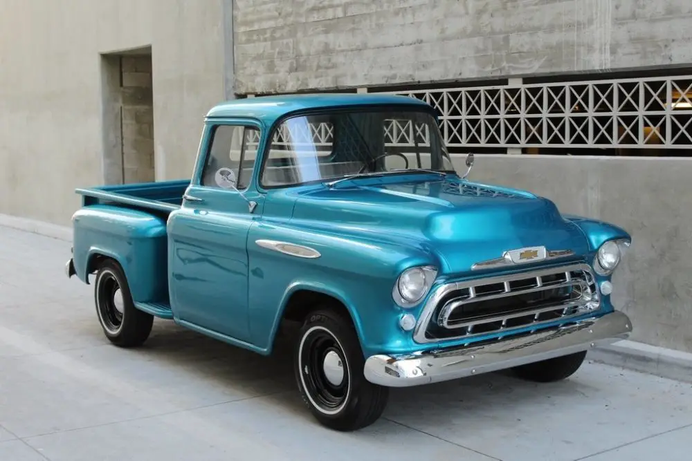 As caminhonetes antigas mais estilosas da Ford, Chevrolet e Dodge.