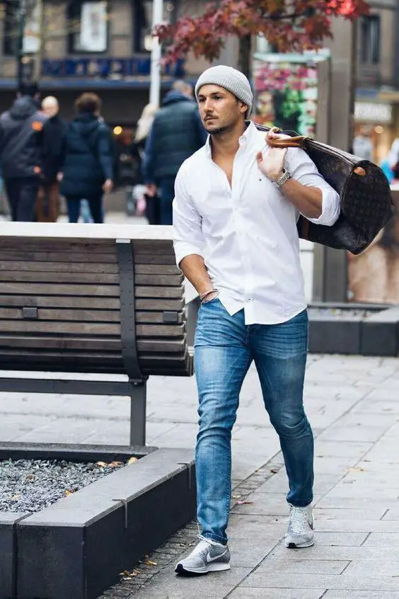 camisa social com calça jeans clara
