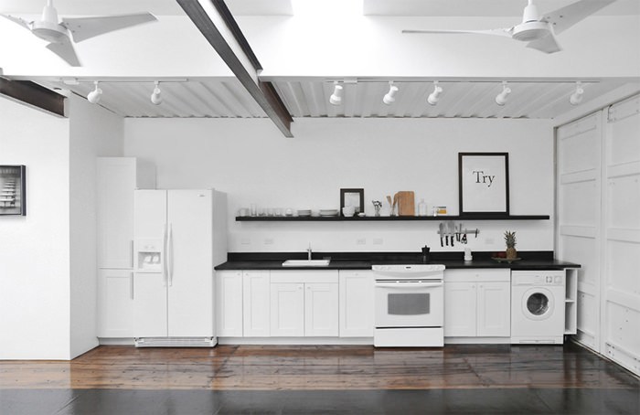 Casa-de-container-simples-e-cozinha-minimalista