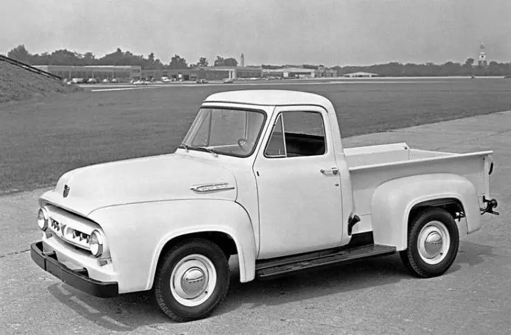 Ford F100 - 1953