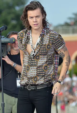 Harry-Styles-camisa-retrô