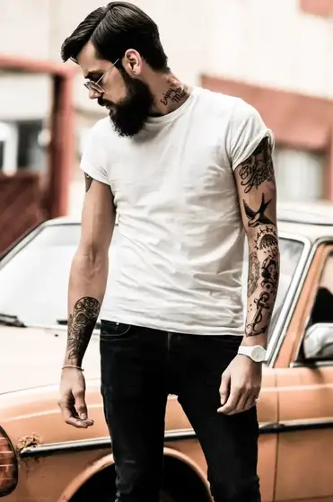 Estilo rocker: looks para homens roqueiros