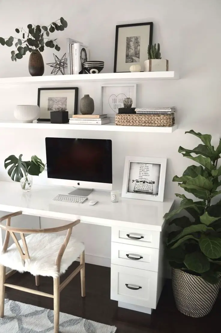 Home Office branco com plantas